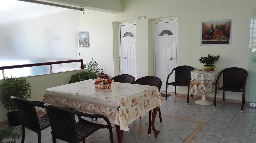 Familia Hotel Loutra Volvis Екстер'єр фото